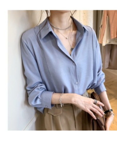 LAUTRE COTE(ロウトレコウト)の「レギュラーカラーシャツ(シャツ/ブラウス・レディース・ホワイト/ブラック/ブルー・LARGE/MEDIUM/X-LARGE)」の14枚目の写真