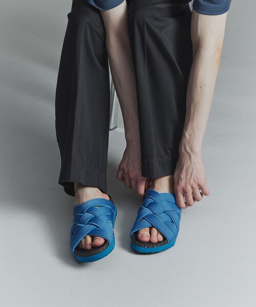 PUBLIC TOKYO（パブリックトウキョウ）の「メッシュコルクベッドサンダル（サンダル・メンズ・ブルー/グレイッシュベージュ/ブラック・1/2）」の19枚目の写真