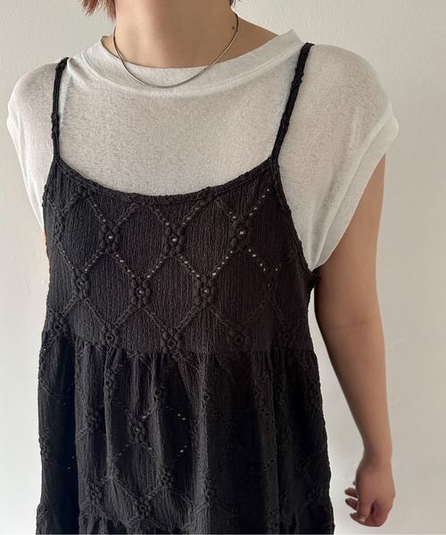 PILIT（ピリット）の「カットレース ティアードキャミワンピース（ワンピース・レディース・オフホワイト/ブラック/ブラウン・MEDIUM）」の8枚目の写真