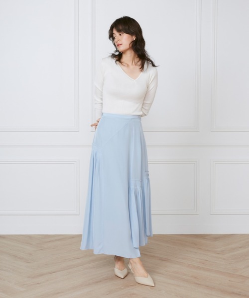 INED（イネド）の「カットジャガードアシメトリースカート《la veille by SUPERIOR CLOSET》（スカート・レディース・アイボリー/サックスブルー・9号/11号）」の12枚目の写真