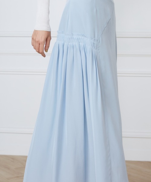 INED（イネド）の「カットジャガードアシメトリースカート《la veille by SUPERIOR CLOSET》（スカート・レディース・アイボリー/サックスブルー・9号/11号）」の3枚目の写真