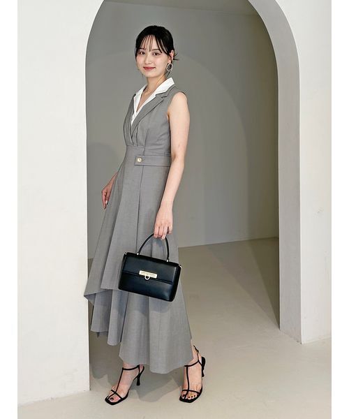 SNIDEL(スナイデル)の「レイヤードカラーワンピース(ワンピース・レディース・グレー/バーガンディー/アイボリー・0/1)」の4枚目の写真