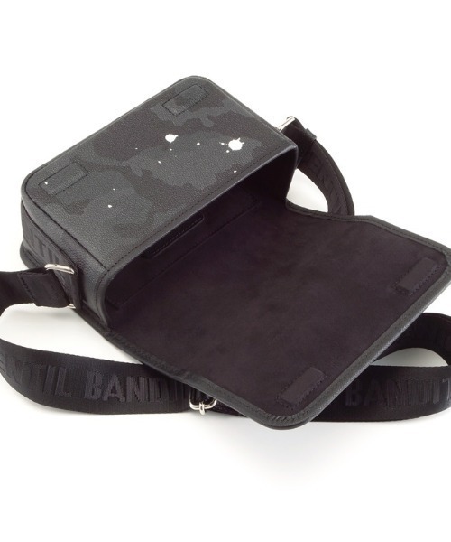 GENTIL BANDIT（ジャンティバンティ）の「GENTIL BANDIT（ジャンティバンティ）スモールクロスボディ（トートバッグ・メンズ・その他2/ブラック・F）」の15枚目の写真