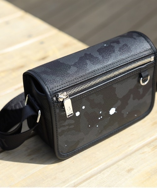 GENTIL BANDIT（ジャンティバンティ）の「GENTIL BANDIT（ジャンティバンティ）スモールクロスボディ（トートバッグ・メンズ・その他2/ブラック・F）」の6枚目の写真