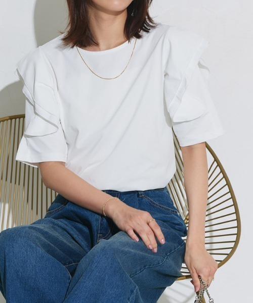 Pierrot(ピエロ)の「ドライタッチラッフルフリルスリーブTシャツ(Tシャツ/カットソー・レディース・ネイビー/ブラック/オフホワイト/ラベンダー・M/L)」の8枚目の写真