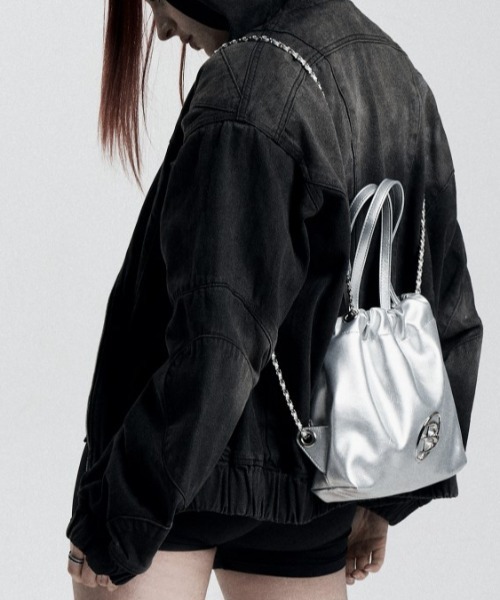 BLACKPURPLE(ブラックパープル)の「【BLACK PURPLE】Muffin Multi-Bag / 【ブラックパープル】マフィンマルチバックパック(バックパック/リュック・メンズ・シルバー/ブラック・ONE SIZE)」の1枚目の写真