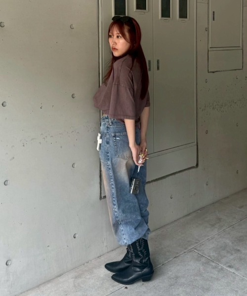 ACLENT(アクレント)の「ダブルニーワイドストレートJ/Wデニムパンツ(デニムパンツ・レディース・ブルー・SMALL/MEDIUM)」の15枚目の写真
