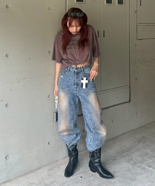 ACLENT(アクレント)の「ダブルニーワイドストレートJ/Wデニムパンツ(デニムパンツ・レディース・ブルー・SMALL/MEDIUM)」の16枚目の写真