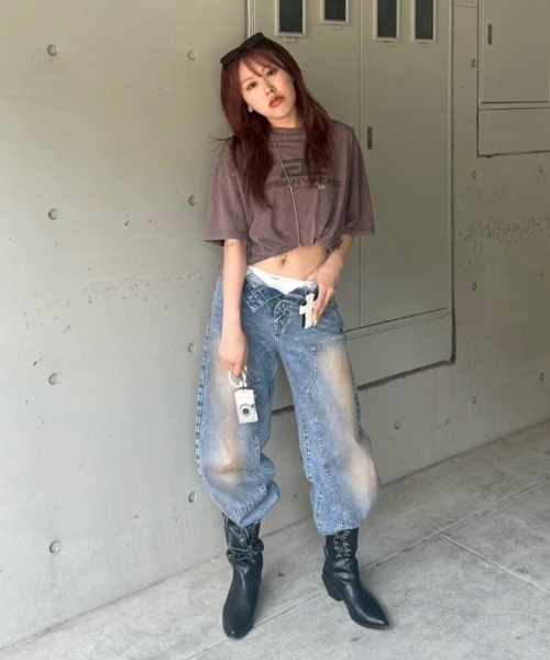 ACLENT(アクレント)の「ダブルニーワイドストレートJ/Wデニムパンツ(デニムパンツ・レディース・ブルー・SMALL/MEDIUM)」の19枚目の写真