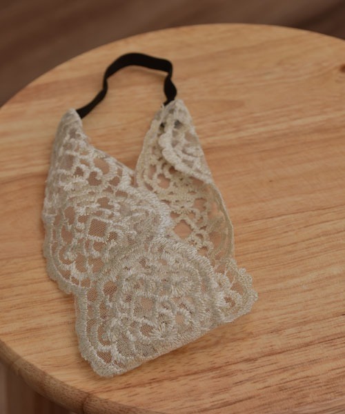 VIBGYOR Women（ヴィブジョー　ウィメン）の「【resonance】レース刺繍 クラシカルデザイン ヘアバンド【7パターン展開/オケージョン】（ヘアバンド・レディース・その他4/その他7/その他6/その他1/その他2/その他3/その他5・FREE）」の3枚目の写真