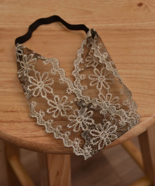 VIBGYOR Women（ヴィブジョー　ウィメン）の「【resonance】レース刺繍 クラシカルデザイン ヘアバンド【7パターン展開/オケージョン】（ヘアバンド・レディース・その他4/その他7/その他6/その他1/その他2/その他3/その他5・FREE）」の6枚目の写真