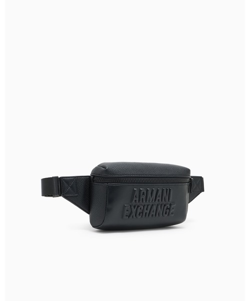 ARMANI EXCHANGE(アルマーニエクスチェンジ)の「【A|X アルマーニ エクスチェンジ】オーバーサイズエンボスロゴ ボディバッグ/ウエストバッグ(ボディバッグ/ウエストポーチ・メンズ・ブラック・FREE)」の3枚目の写真