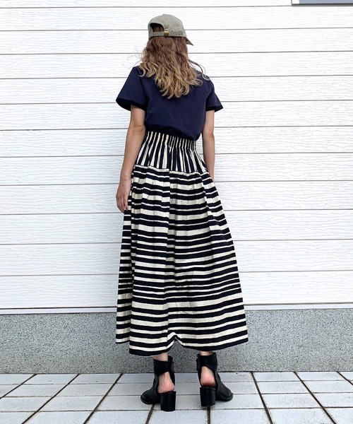 Q（キュー）の「ボーダースカート（スカート・レディース・ブラック系その他・MEDIUM）」の15枚目の写真