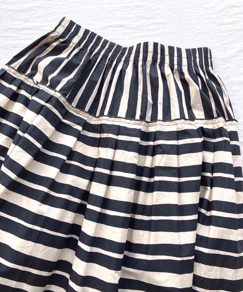 Q（キュー）の「ボーダースカート（スカート・レディース・ブラック系その他・MEDIUM）」の7枚目の写真