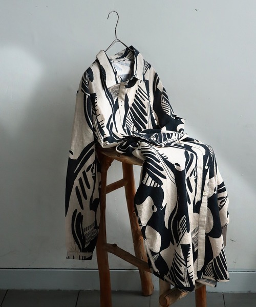 antiqua(アンティカ)の「モノトーン柄シャツワンピース(シャツワンピース・レディース・ブラック系その他・ONESIZE)」の11枚目の写真