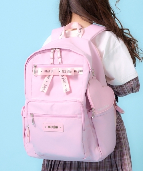 メゾピアノ　約21L　ハートポーチつき ロゴリボンリュック　新品未使用　ブラック 約21L ハートポーチつきロゴリボンリュック（バックパック