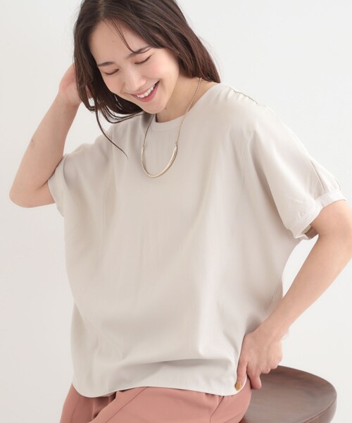 DRESKIP（ドレスキップ）の「【ひんやり／洗濯後しわになりにくい】リブ切り替えドルマンブラウス（シャツ/ブラウス・レディース・ブルー/ブラック/ライトオレンジ系/ライトベージュ/イエロー系その他/ライトグレー・00）」の4枚目の写真