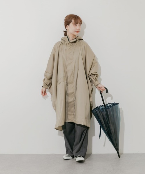 SMELLY（スメリー）の「w.p.c　ユニセックス ウォーターリペレントポンチョ（ポンチョ・レディース・ベージュ/ブラック・ONE）」の13枚目の写真