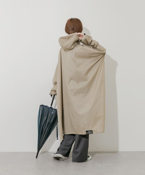 SMELLY（スメリー）の「w.p.c　ユニセックス ウォーターリペレントポンチョ（ポンチョ・レディース・ベージュ/ブラック・ONE）」の14枚目の写真