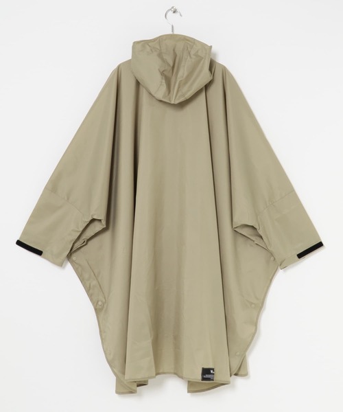 SMELLY（スメリー）の「w.p.c　ユニセックス ウォーターリペレントポンチョ（ポンチョ・レディース・ベージュ/ブラック・ONE）」の12枚目の写真