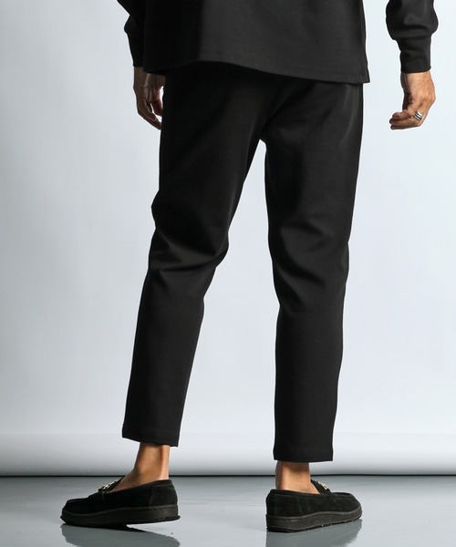 The DUFFER of ST.GEORGE(ザダファーオブセントジョージ)の「「AIR FLEX」SETUP CENTER CREASE PANTS:機能素材 「エアフレックス」セットアップ センタークリースパンツ(スラックス・メンズ・チャコールグレー/ブラック・X-LARGE/LARGE/MEDIUM/SMALL)」の8枚目の写真