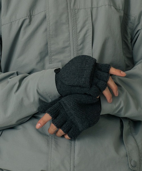 SILAS（サイラス）の「KNIT GLOVES（手袋・メンズ・アッシュ/ブラック・ONE SIZE）」の17枚目の写真