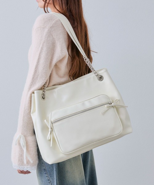 OLIVE des OLIVE(オリーブデオリーブ)の「BIGポケット合皮トートバッグ(トートバッグ・レディース・ブラック/オフホワイト・FREE)」の12枚目の写真