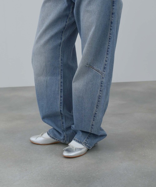 Levi's（リーバイス）の「LEVI'S(R) BAGGY DAD BARREL JEANS/バギーダッドバレルジーンズ（デニムパンツ・レディース・ダークブルー/ブラック/サックスブルー/ライトブルー・24inch/25inch/26inch/27inch）」の20枚目の写真