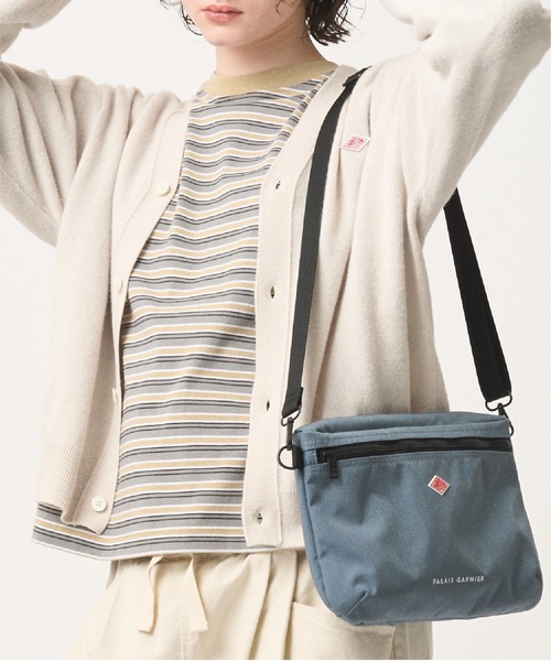 DANTON（ダントン）の「CORDURA CANVAS SHOULDER POUCH〈PALAIS GARNIER〉（ショルダーバッグ・レディース・ダークグレー/ブルー系その他/グレイッシュベージュ/ブラック/ブラウン系その他/オフホワイト・-）」の6枚目の写真