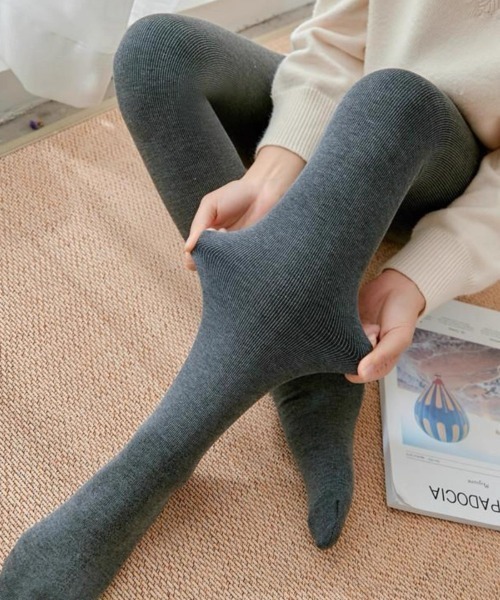 ampm（エーエムピーエム）の「美脚見えあったか微圧タイツ／厚手リブニットレギンス風ストッキング（レギンス/スパッツ・レディース・グレー/ブラック/ライトグレー・FREE）」の17枚目の写真