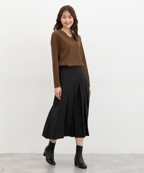 Honeys(ハニーズ)の「VネックTシャツ(Tシャツ/カットソー・レディース・ブラック/ブラウン/ボルドー/オフホワイト/ダークグリーン・L/LL/M/S)」の14枚目の写真