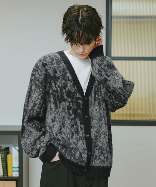 RAGEBLUE（レイジブルー）の「Mohair Blend Shaggy Knit Cardigan / 総柄モヘヤニットカーディガン（カーディガン/ボレロ・メンズ・ホワイト系その他/ブラック系その他/ブラウン系その他/ブルー系その他・SMALL/MEDIUM/LARGE）」の19枚目の写真