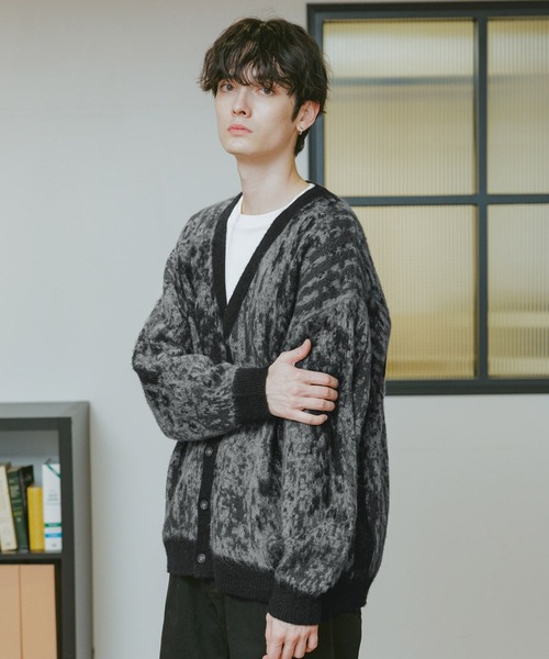 RAGEBLUE（レイジブルー）の「Mohair Blend Shaggy Knit Cardigan / 総柄モヘヤニットカーディガン（カーディガン/ボレロ・メンズ・ホワイト系その他/ブラック系その他/ブラウン系その他/ブルー系その他・SMALL/MEDIUM/LARGE）」の17枚目の写真
