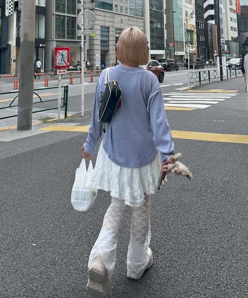 Alley Tokyo(アリートーキョー)の「タンク着てる風BIGロンT(Tシャツ/カットソー・レディース・グレー/アイボリー/ブラウン・FREE)」の18枚目の写真