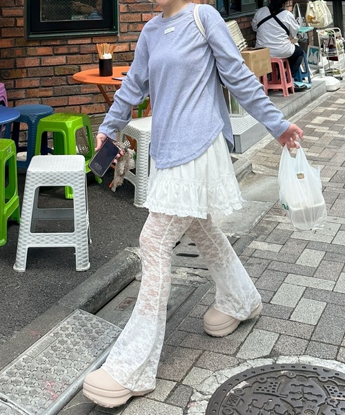 Alley Tokyo(アリートーキョー)の「タンク着てる風BIGロンT(Tシャツ/カットソー・レディース・グレー/アイボリー/ブラウン・FREE)」の22枚目の写真