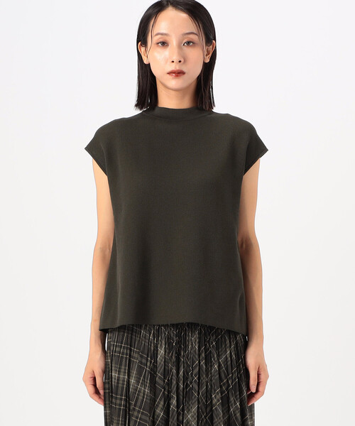 K.T KIYOKO TAKASE(キヨコタカセ)の「ストレッチコットン鹿の子編み ハイネックフレンチスリーブニット(ニット/セーター・レディース・カーキ・9号)」の7枚目の写真