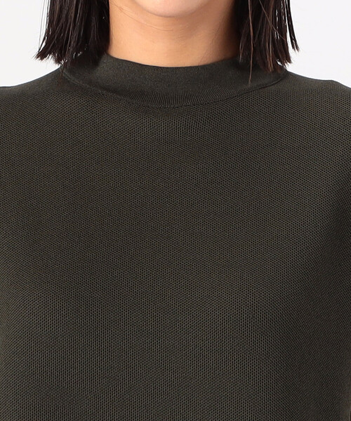 K.T KIYOKO TAKASE(キヨコタカセ)の「ストレッチコットン鹿の子編み ハイネックフレンチスリーブニット(ニット/セーター・レディース・カーキ・9号)」の10枚目の写真