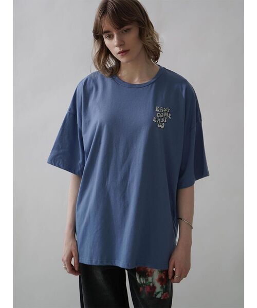 :ETHROF(イーサオブ)の「METALLIC BACK LOGO T-SHIRT(Tシャツ/カットソー・レディース・チャコール/ホワイト/ブルー・FREE)」の13枚目の写真