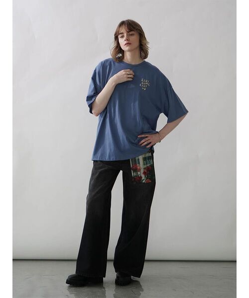 :ETHROF(イーサオブ)の「METALLIC BACK LOGO T-SHIRT(Tシャツ/カットソー・レディース・チャコール/ホワイト/ブルー・FREE)」の14枚目の写真