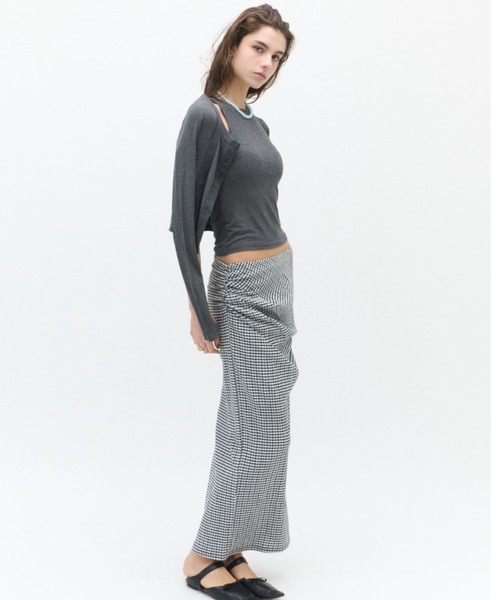 Lutim by u(ルチバイユー)の「Layered multi rib ensemble / レイヤードマルチリブアンサンブル(アンサンブル・レディース・ブラウン/チャコールグレー/オフホワイト/カーキ・FREE)」の13枚目の写真
