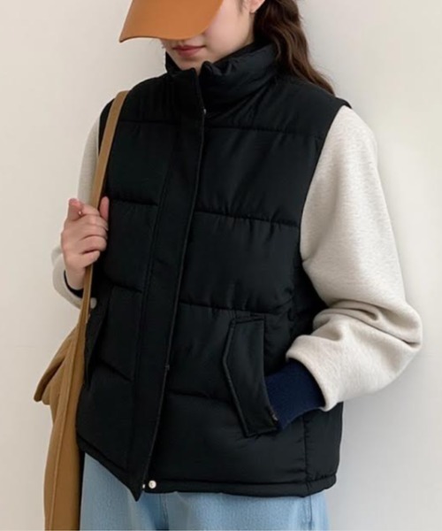 cammie(キャミー)の「ハイネック中綿ダウンジレ(ダウンベスト・レディース・ベージュ/ブラック/オフホワイト・M/L)」の14枚目の写真