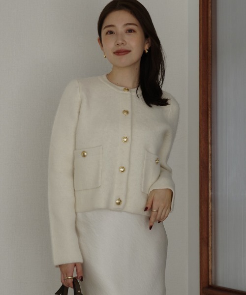 anuans（アニュアンス）の「【ZOZO限定カラー】カシミヤブレンドノーカラーニットジャケット（ノーカラージャケット・レディース・ベージュ/ネイビー/グレー/アイボリー/ブラック×ホワイト/イエロー系その他・FREE）」の7枚目の写真