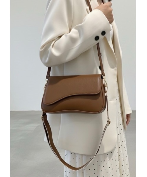 SALTMINT（ソルトミント）の「Curve Layer 2WAYショルダーバッグ（ショルダーバッグ・レディース・ブラウン/ブラック・FREE）」の2枚目の写真