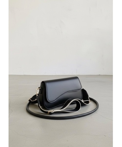 SALTMINT（ソルトミント）の「Curve Layer 2WAYショルダーバッグ（ショルダーバッグ・レディース・ブラウン/ブラック・FREE）」の9枚目の写真