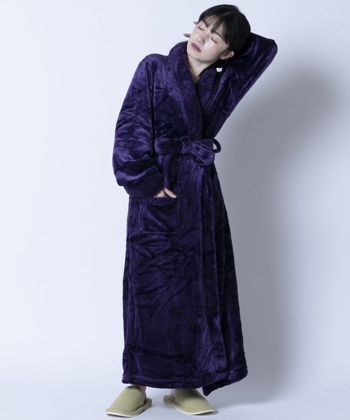 ARCADE（アーケード）の「ベルベット生地 バスローブ ガウン ルームウェア 【-ARCADE Limited Line-】（ガウン/バスローブ・メンズ・ネイビー/ホワイト/ワイン/グレー・M/L/XL）」の17枚目の写真