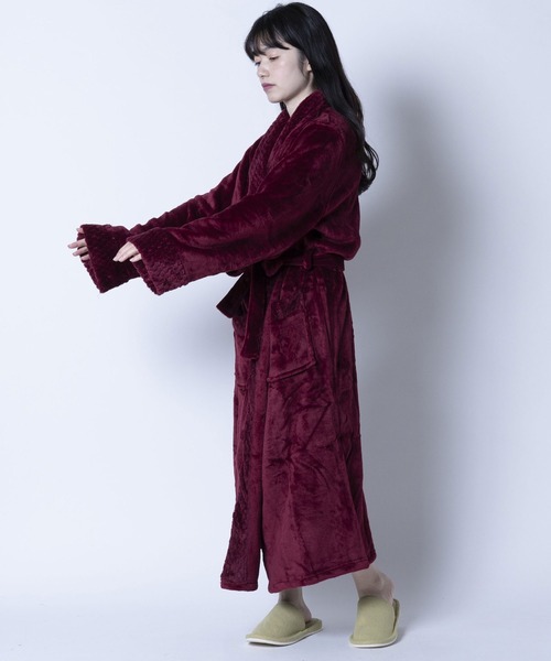 ARCADE（アーケード）の「ベルベット生地 バスローブ ガウン ルームウェア 【-ARCADE Limited Line-】（ガウン/バスローブ・メンズ・ネイビー/ホワイト/ワイン/グレー・M/L/XL）」の19枚目の写真