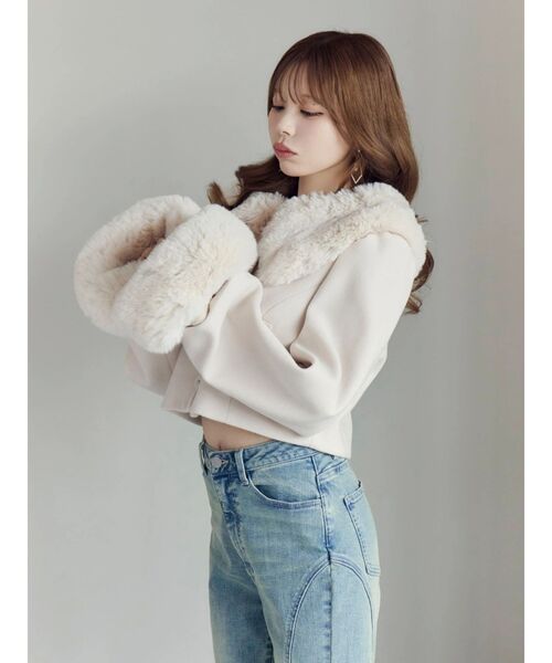 EATME（イートミー）の「フェイクファーカラージャケット（その他アウター・レディース・ブラック/アイボリー・FREE）」の10枚目の写真