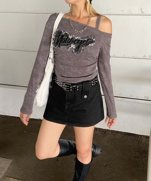 non-hedge(ノンヘッジ)の「デニムロゴワンショルダーロンT(Tシャツ/カットソー・レディース・オフホワイト/ブラック/チャコールグレー・FREE)」の10枚目の写真