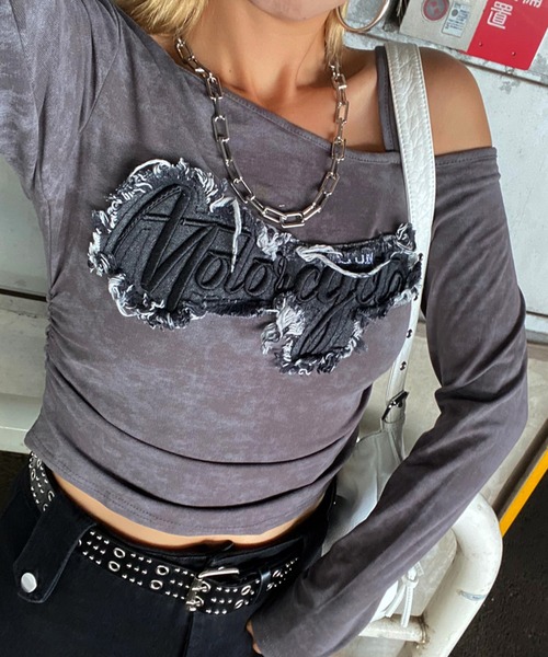 non-hedge(ノンヘッジ)の「デニムロゴワンショルダーロンT(Tシャツ/カットソー・レディース・オフホワイト/ブラック/チャコールグレー・FREE)」の14枚目の写真