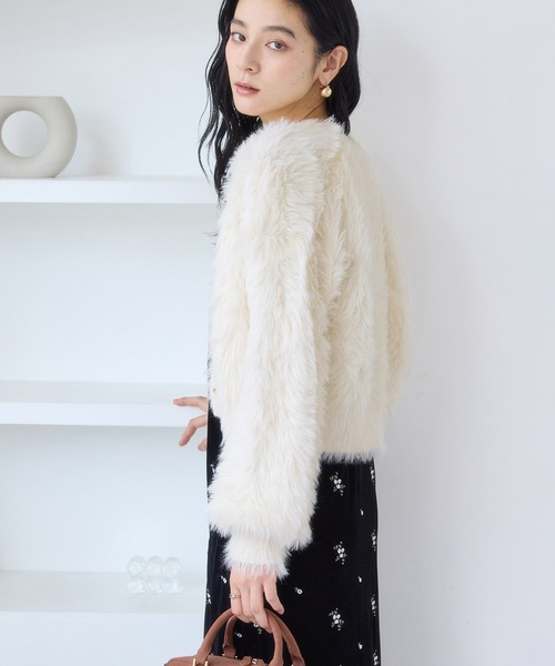 VIS（ビス）の「ラビットライクVネックカーディガン/イージーケア・WEB限定カラー（カーディガン/ボレロ・レディース・グレー系その他/オフホワイト/サックスブルー/ピンク/チャコールグレー・FREE）」の13枚目の写真